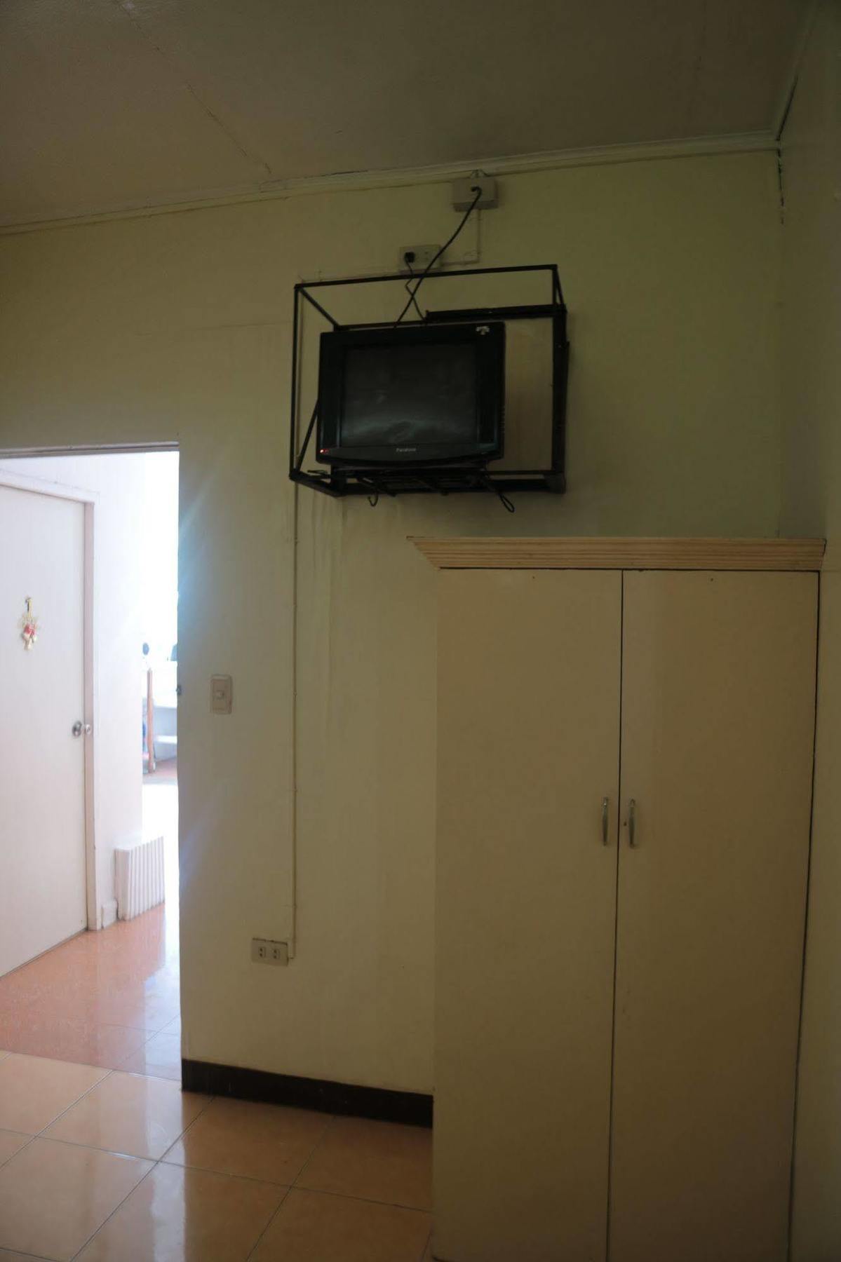 Newport Oak Pension Inn Città di Tagbilaran Esterno foto